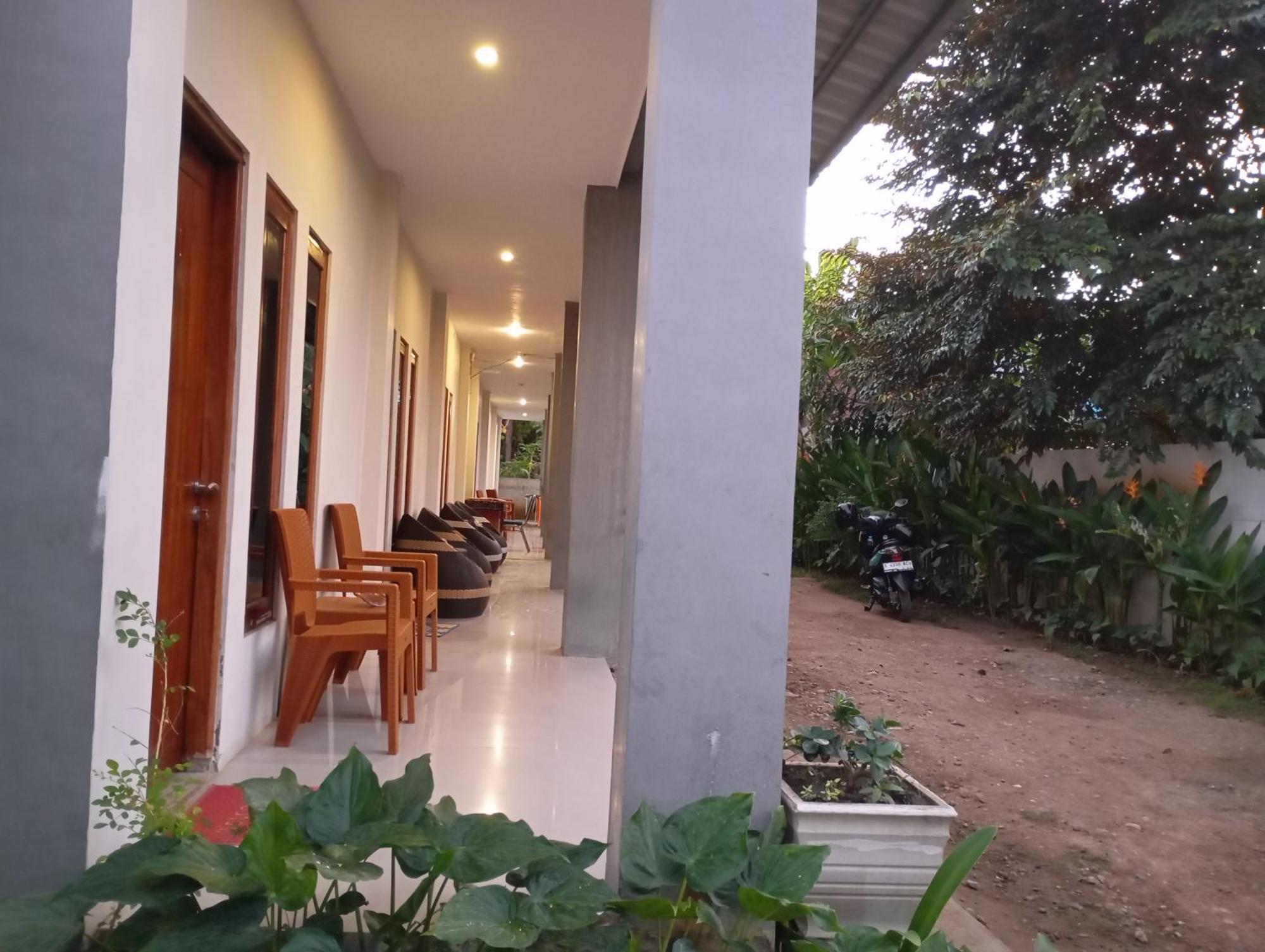 Wl Guesthouse Labuan Bajo Exterior foto